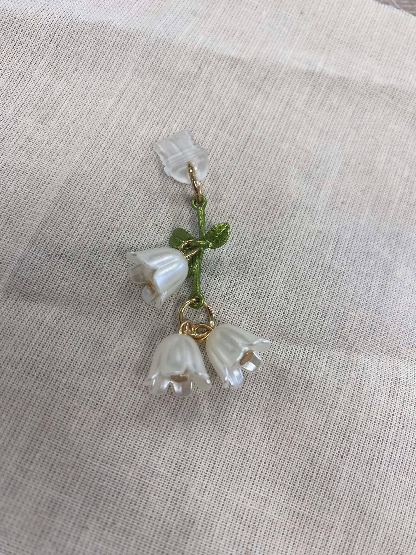 Charm anti-poussière - Fleurs blanches